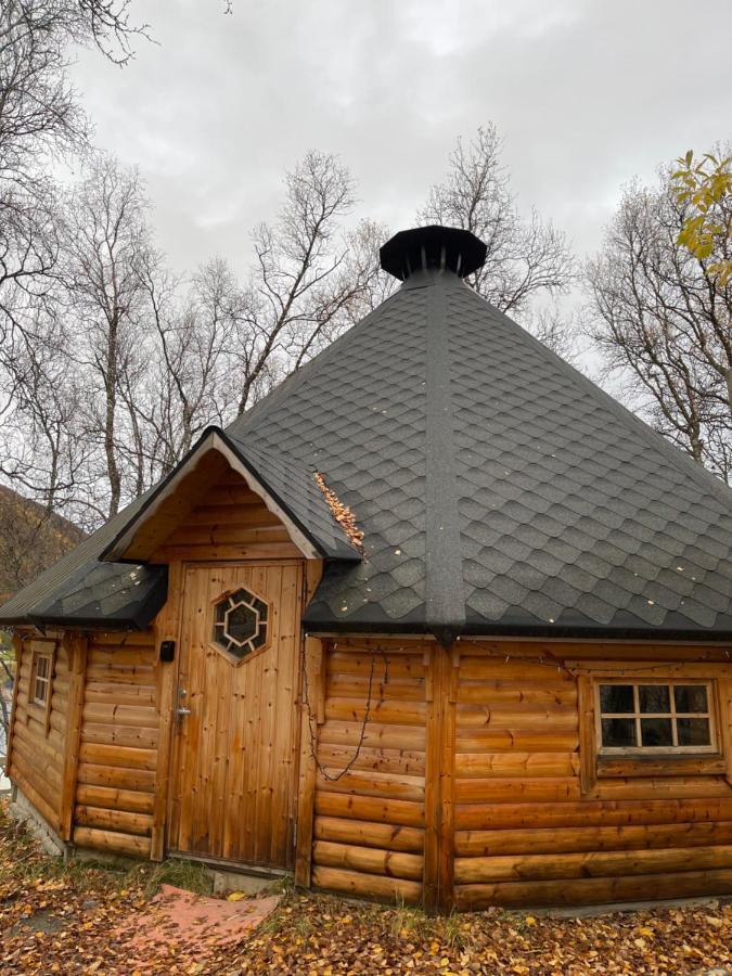 Отель Koselig Dyregard I Тромсё Экстерьер фото